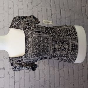 Festive Blouse Black and Silver Glitter NWT size Medium